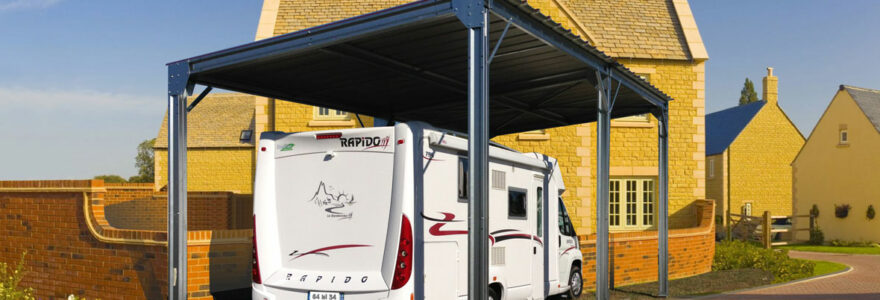 Abri pour camping-car